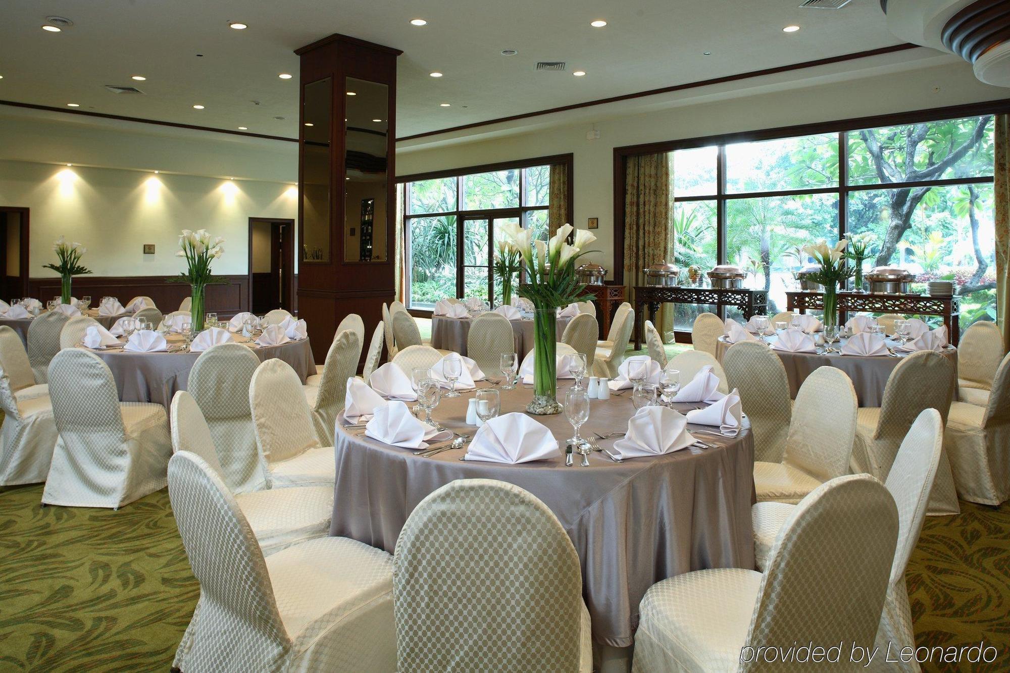 Intercontinental Manila Hotel Restaurant foto